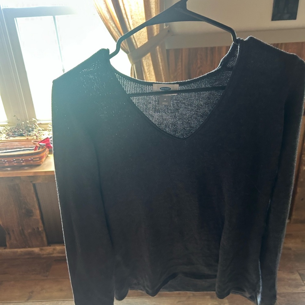 Old Navy Black V-Neck Sweater